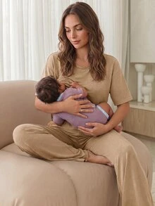 Slowluna 孕婦純色短袖開衩下擺T恤與長褲休閒哺乳兩件套 - 卡其色 - 查看 3