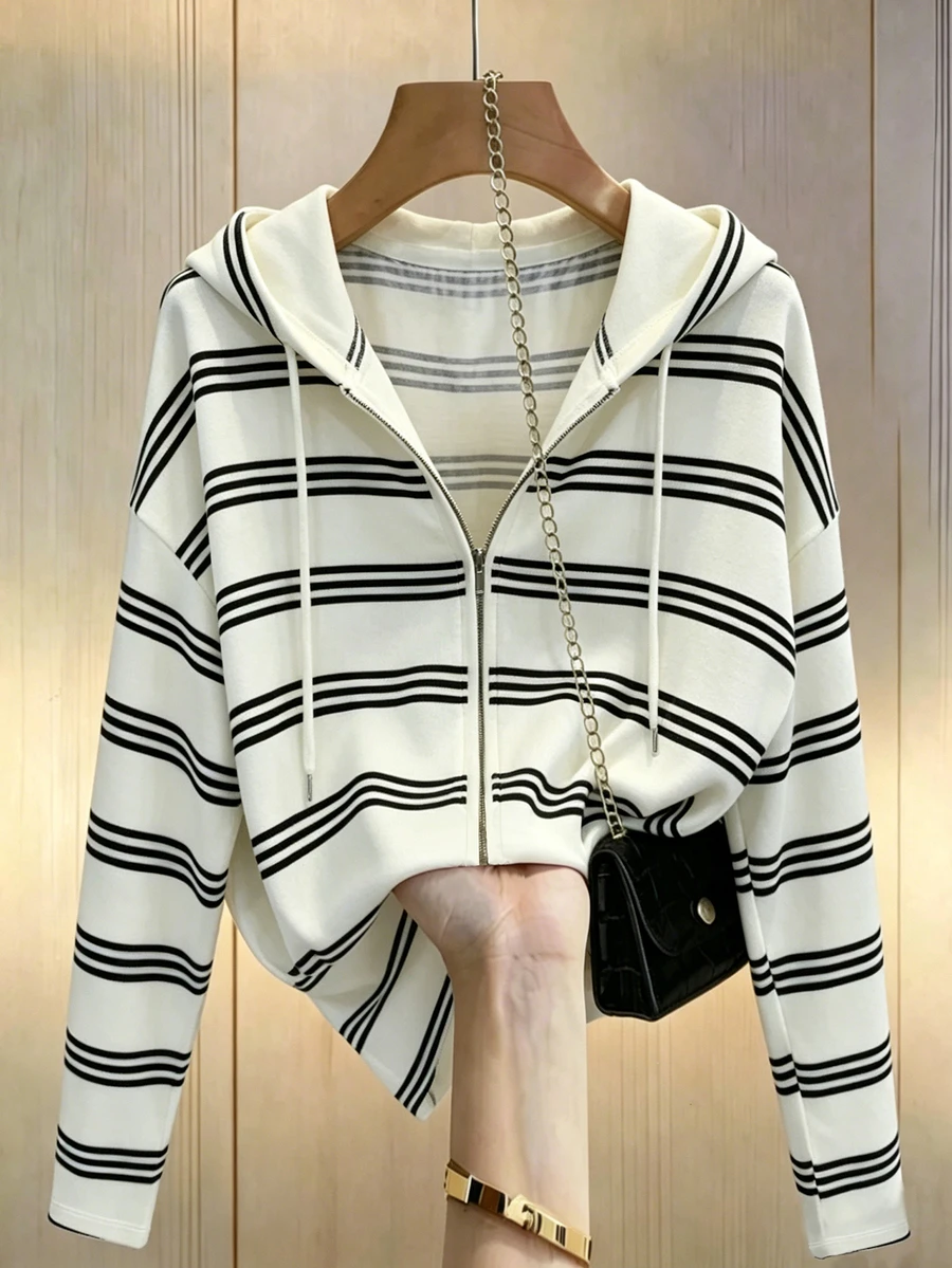 INAWLY Sweatshirt Wanita Lengan Panjang Bergaris dengan Bahu Longgar dan Resleting serta Tali Serut - Hitam dan Putih - View 1