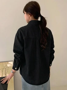 DAZY 淺洗藍色領口口袋寬鬆長袖牛仔襯衫，適穿春夏秋 - 黑色 - 查看 5