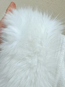 Autumina Cardigan Rajut Wanita dengan Kerah Berbulu, Kancing, Potongan Pas Badan, Pola Asimetris, Lengan Panjang, Hiasan, Sangat Serbaguna, dan Menawan untuk Musim Gugur/Musim Dingin. - Putih - View 3