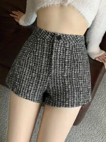 DAZY Women's Autumn Versatile Elegant Button Business Shorts - Black - View 2