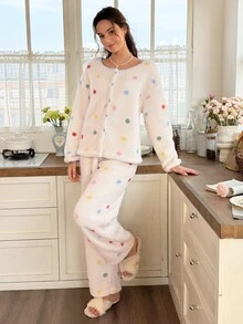 Snug Reverie طقم ملابس منزلية نسائي من قطعتين، بنقاط بولكا ملونة بتصميم رومانسي لطيف ومنعش، من الفليس ثنائي الوجه مع حواف متباينة، بأكمام طويلة وبنطال طويل - متعدد الألوان - مشاهدة 4