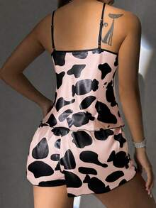 DUSKBASE Set Piyama Wanita Motif Sapi (Kamisol & Celana Pendek) - Hitam Merah Muda - View 2
