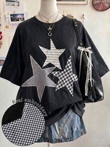 Lalippa 五角星數位印花貼布繡時尚極簡女款大尺寸中長版圓領落肩T恤，送給朋友的禮物 - 黑色 - 查看 1