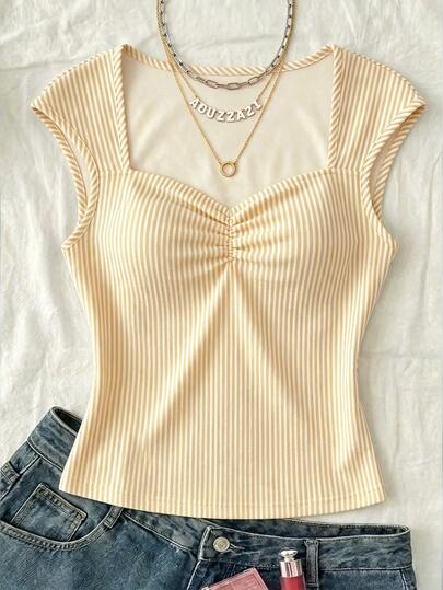 Camiseta casual para adolescente con cuello dulce, mangas cortas a rayas y fruncido