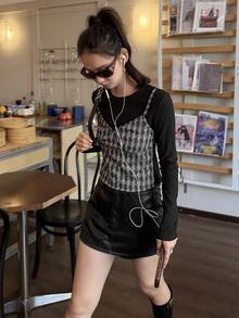 DAZY Women's Round Neck Plaid Patchwork Long Sleeve Slim Fit Base Layer Casual Elegant Top - Black - View 2