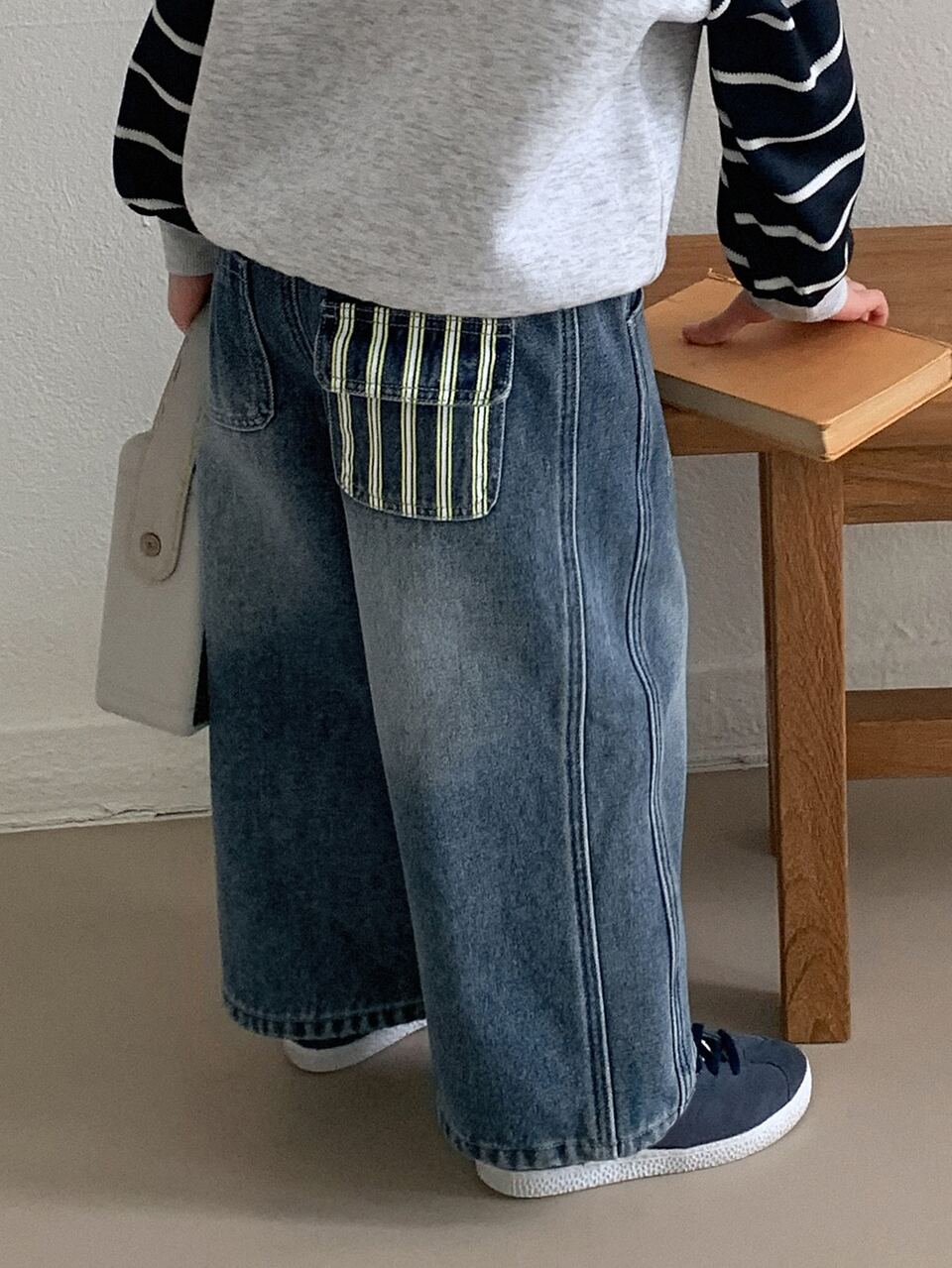 Young Boy Loose Straight Leg Casual Denim Jeans With Washed Distressed Striped Patchwork Thermal Lined For Autumn/Winter