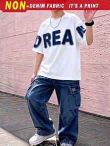 SHEIN 2件組青少年男孩休閒酷風英文標語印花圓領短袖T恤與寬腿工裝褲套裝，適合假期派對、春夏舒適易穿、夏季必備時尚休閒穿搭、春夏街頭風、返校派對、適合戶外活動 - 彩色 - 查看 1