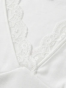 GlowEve Fall Clothes FOR WomenWomen's Gentle Versatile Lace Patchwork Long Sleeve T-Shirt - White - View 3