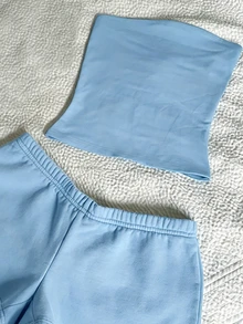 IslaSuriya 女款夏季度假純色抹胸上衣與刺繡短褲套裝 - 淺藍色 - 查看 3