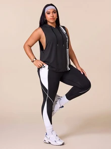 SHEIN Rhythm Era طقم نسائي مقاس كبير مطبوع عليه حروف مع توب بدون أكمام بقلنسوة ورباط وسروال ضيق - متعدد الألوان - مشاهدة 4