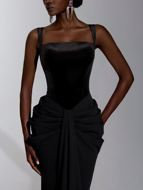 Elitara Elegant Minimalist Fashion Elastic Mesh Halter Strap Velvet Full Body Pleated Long Formal Evening Gown For Women
