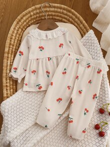 2件組嬰兒新生兒杏色底紅櫻桃印花長袖上衣與連腳褲套裝，居家穿著，上衣配蕾絲飾領，可愛風格，針織布料 - 彩色 - 查看 2
