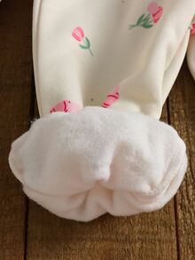 SHEIN 2件組女嬰秋冬新款杏色花卉印花百搭休閒可愛蝴蝶結圓領長袖保暖衛衣上衣與運動長褲套裝，加厚保暖內裡，適合日常穿著與各種場合 - 彩色 - 查看 8