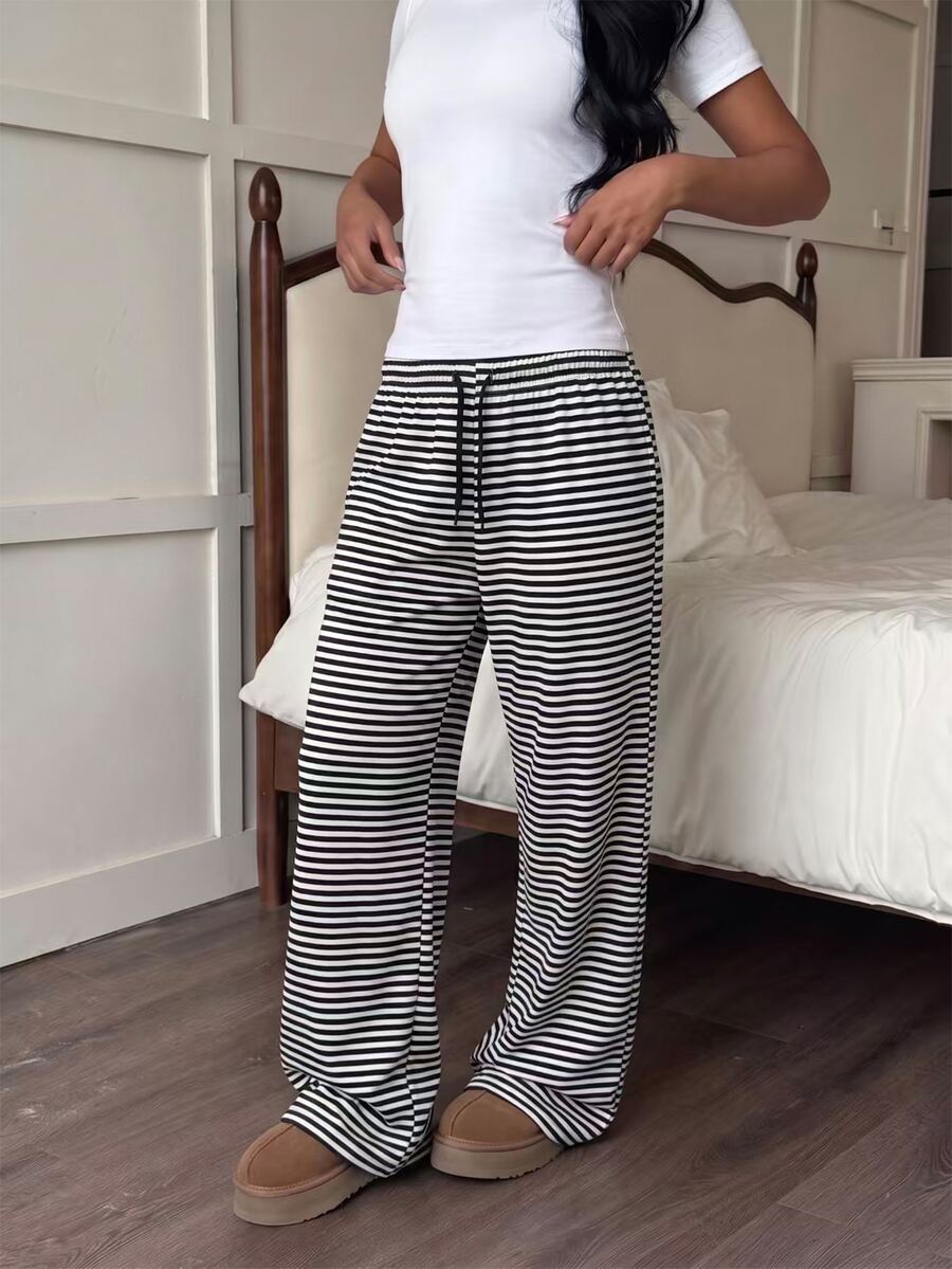 SHEIN 青少年女孩休閒寬鬆豹紋直筒長褲,日常穿著,可搭配各種修身短版T恤或衛衣,百搭且適合四季 - 黑色 - 查看 1