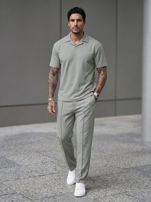 Manfinity Homme 男士純色翻領V領短袖 Polo 衫與長褲套裝 - 灰色 - 查看 4