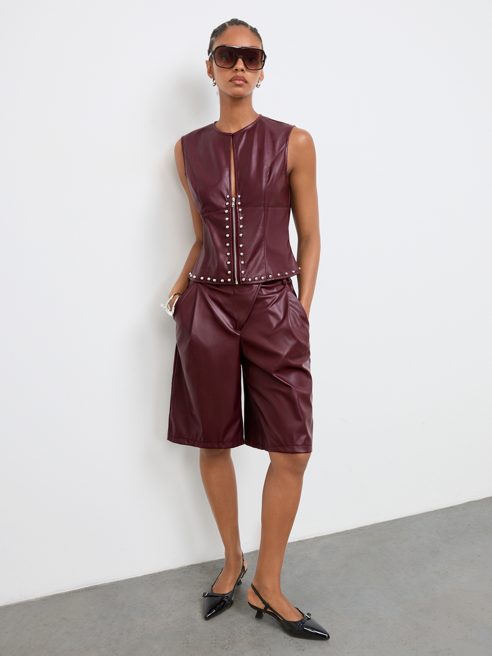 SHEIN Maija Women's PU Leather Studded Design Zipper Front Vest Top, Going Out Club Night Out Outfits, Work Autumn Clothes Halloween Dark Red Sexy