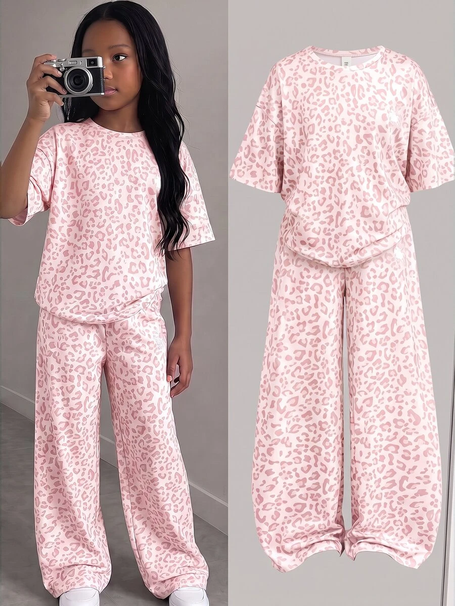 SHEIN Tween Girl 少女休閒日常寬鬆時尚圓領豹紋與小馬圖案 T恤長褲套裝 - 粉色 - 查看 1