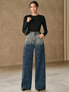 Anewsta Celana Jeans Wanita Model Terbaru Motif Leopard dengan Hiasan Rhinestone Tebal dan Potongan Lurus - Biru - View 3