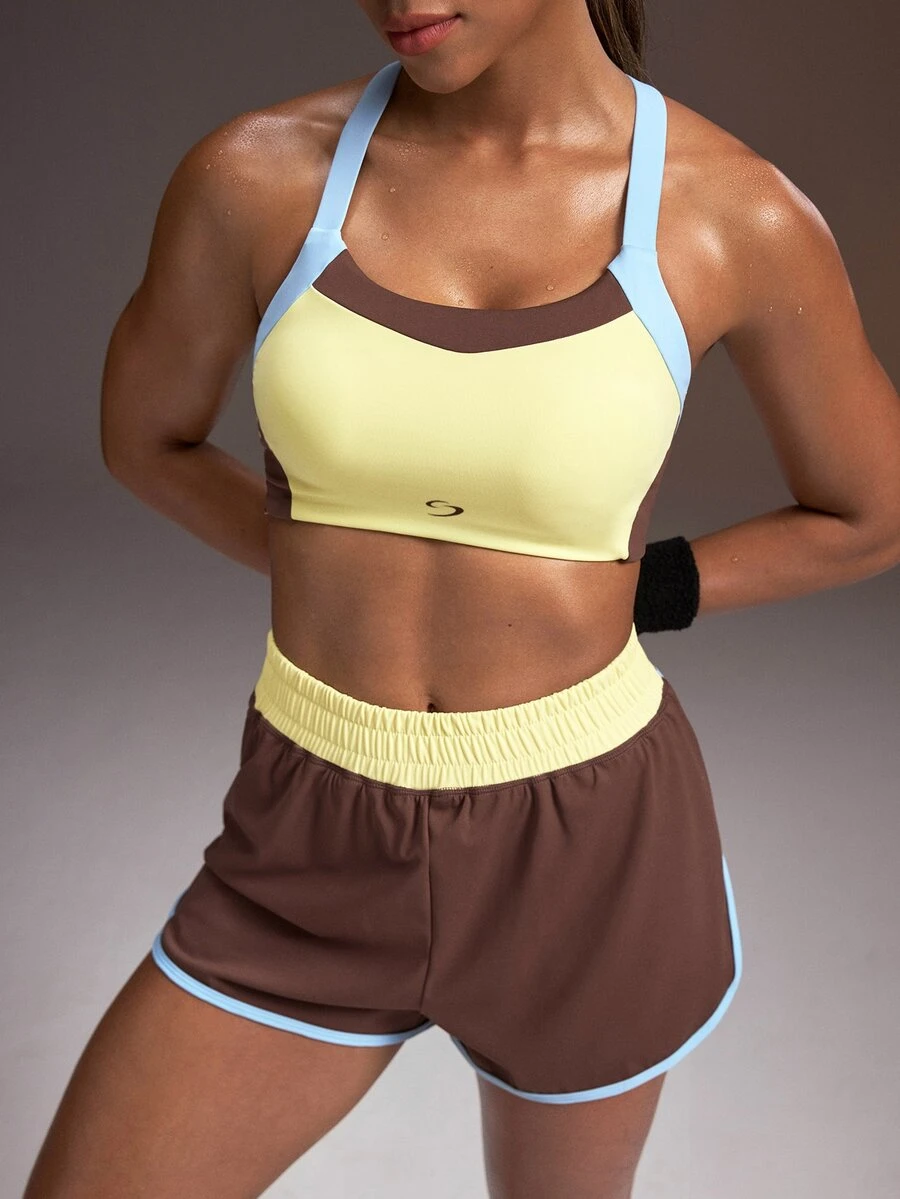 Powerista 女款棕色、黃色、藍色拼接運動內衣 + 二合一短褲套裝 - 棕色 - 查看 1