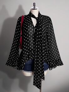 SHEIN ICON Áo sơ mi chiffon cổ chữ V thắt nơ ruy băng, tay chuông rộng, chấm bi phong cách vintage Y2K, xuyên thấu, viền bèo nhún, dáng rộng, size lớn - Đen và trắng - Xem 1