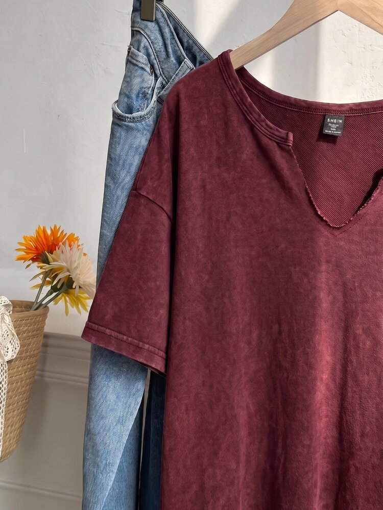 Muchica Burgundy Plus Size Clothing Spring/Summer Snowflake Acetate Distressed Chocolate Brown Loose Short Sleeve Small V-Neck Plus Size T-Shirt Cotton Fabric Spring/Summer Apparel - Burgundy - View 6