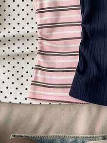 SHEIN 青少年女孩休閒極簡粉色條紋Y2K風格，軟妹/純淨風，圓領腰部抓褶修身短袖T恤，適合春夏百搭Y2K風格，舒適隨性，上衣，豹紋 - 彩色 - 查看 5