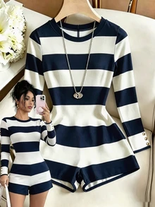 SHEIN Franclia 女款圓領海軍藍白配色鈕扣長袖修身連身短褲，秋季度假穿搭，六月節慶、美國日、海灘與城市風 - 藍色 - 查看 1