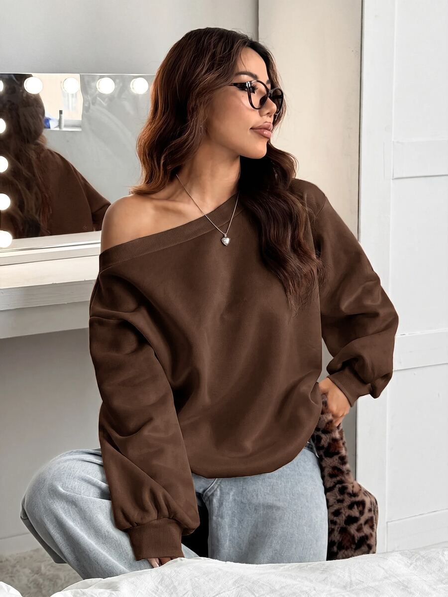 SHEIN EZwear 女款寬鬆棕色保暖內裡不對稱肩領衛衣,秋冬款 - 棕色 - 查看 1