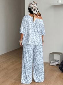Coolane Plus Size Leopard Print One Shoulder T-Shirt And Drawstring Waist Loose Pants 2-Piece Set - Baby Blue - View 5