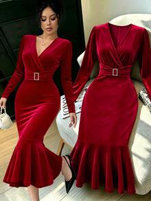 Selianne Vintage Burgundy Velvet Deep V-Neck Long Sleeve Cinched Waist Rhinestone Square Buckle Fitted Bodycon Mermaid Midi Dress For Women - Burgundy - View 1