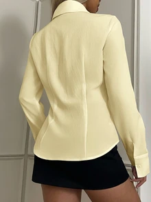 SHEIN EZwear 女款休閒收腰長袖鈕扣襯衫，適合秋冬穿著 - 鵝黃色 - 查看 2