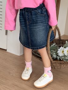 Dazy Kids Young Girls' Washed Distressed Loose Casual Washed Blue Denim Skirt, Autumn/Winter - Dark Wash - View 3