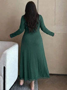 Dazy Plus 對比蕾絲性感家居服 大尺碼女款優雅中長款睡裙 - 墨綠色 - 查看 2