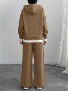 SHEIN طقم قطعتين للنساء: سويت شيرت بغطاء رأس من القطن البني بحجم صغير & بنطال رياضي فضفاض - شوكولاته بني - مشاهدة 2
