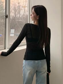 DAZY 女款修身半透 V 領長袖 T 恤 - 黑色 - 查看 2