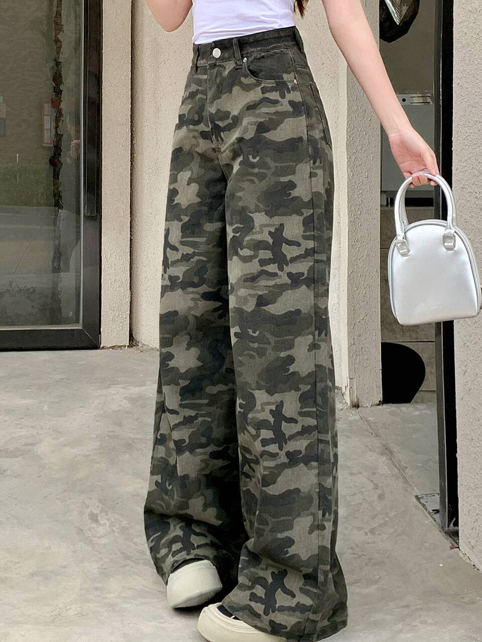 Women's Camouflage Print Button Street Casual Denim Jeans