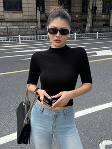 DAZY Women's Autumn Casual Solid Color Slim Fit T-Shirt - Black - View 2