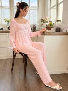 Snug Reverie طقم بيجامة بأكمام طويلة مع فيونكة وحافة مكشكشة مزينة بالدانتيل ملابس منزلية - وردي فاتح - مشاهدة 7
