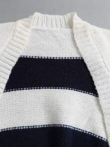 Sweetra Cardigan Pendek Longgar Bergaris Tebal Kontras Biru & Putih untuk Wanita - MultiWarna - View 5
