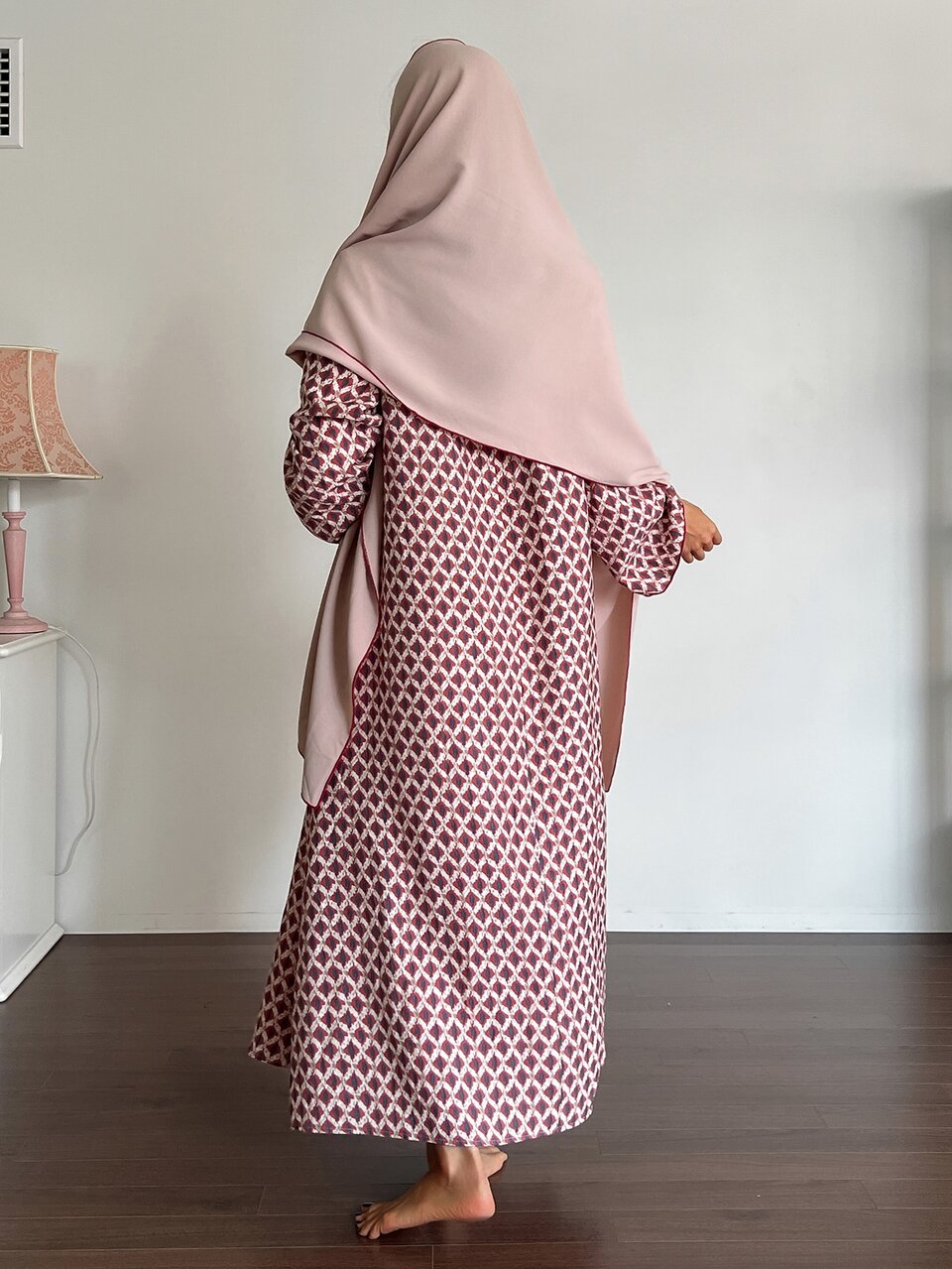 Women's Comfortable Home Diamond Pattern Print V-Neck Nightgown Fall