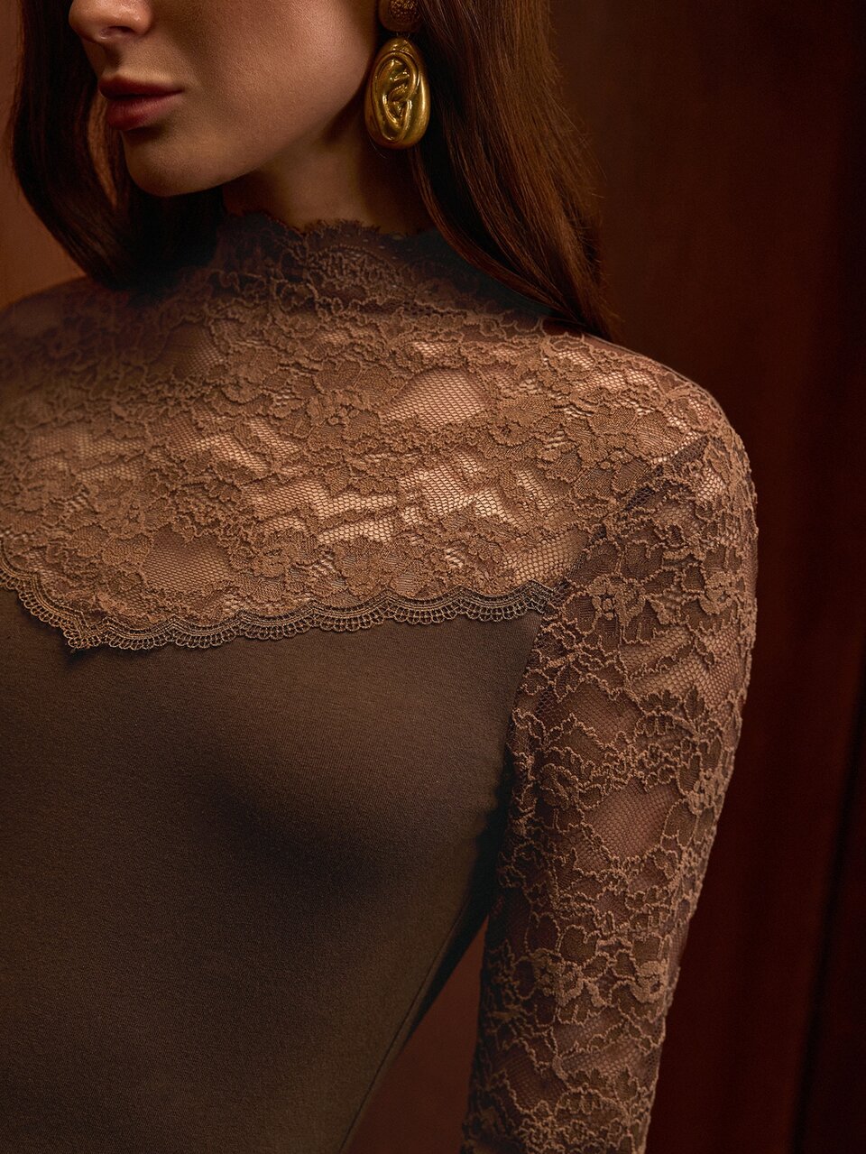 MOTF FASHIONABLE EXQUISITE DESIGN LACE PATCHWORK FEMININE LONG SLEEVE SLIM FIT FLATTERING WOMEN'S T-SHIRT