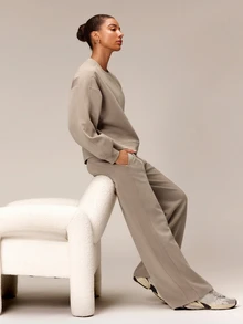 GLOWMODE Soft-Brushed Modal Just Relax Raglan Sweatshirt With Ribbed Side Panels & Side Split Hem Daily Casual Travel Vacation Wear - Khaki - View 5