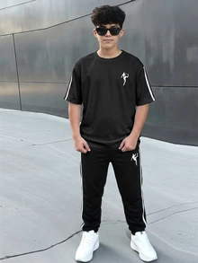SHEIN Little Byeori 兒童青少年男孩春夏兩件套 黑色圓領短袖T恤與黑色長褲，舒適百搭休閒日常時尚運動簡約基礎款，適合室內、戶外、日常、運動、玩耍、派對、拍照、度假、假日 - 黑色 - 查看 3