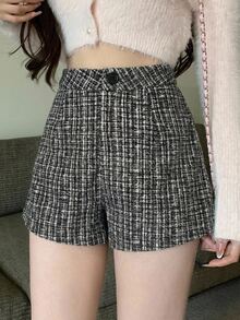 DAZY Women's Autumn Versatile Elegant Button Business Shorts - Black - View 4