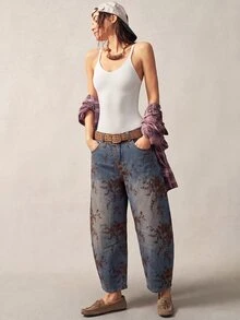 Bohemela 大尺碼女款寬鬆寬腿氣球版型花卉藤蔓印花牛仔褲，附口袋 - 藍色 - 查看 2