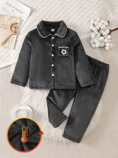2pcs/Set Autumn/Winter Double-Sided Flannel Fleece Lined Boys Toddler Black/Grey Minimalist Fashion Solid Color Fuzzy Long Sleeve Top With Chest Pocket And Football Embroidery & Long Pants Casual Comfortable Loungewear