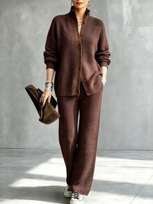 SHEIN Holidaya Setelan 2 Potong Wanita Minimalis Serbaguna untuk Beraktivitas di Luar Rumah, Terdiri dari Sweater dan Celana Panjang, Kancing, dan Cocok untuk Komuter. - Coklat - View 2