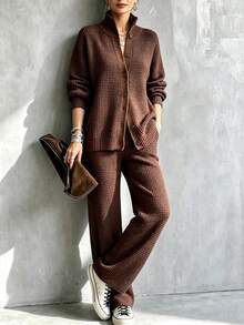 SHEIN Holidaya Setelan 2 Potong Wanita Minimalis Serbaguna untuk Beraktivitas di Luar Rumah, Terdiri dari Sweater dan Celana Panjang, Kancing, dan Cocok untuk Komuter. - Coklat - View 4