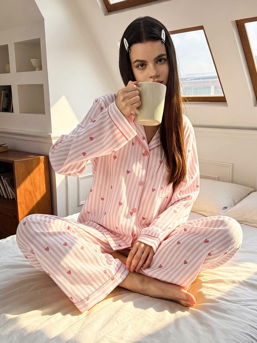 Napfluff 泡泡皺褶愛心印花女款開襟領睡衣套裝 - 淺粉色 - 查看 1